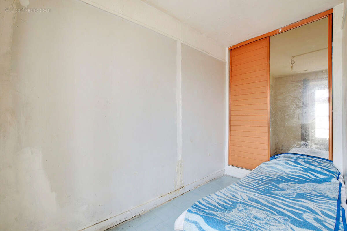 Appartement à PARIS-19E