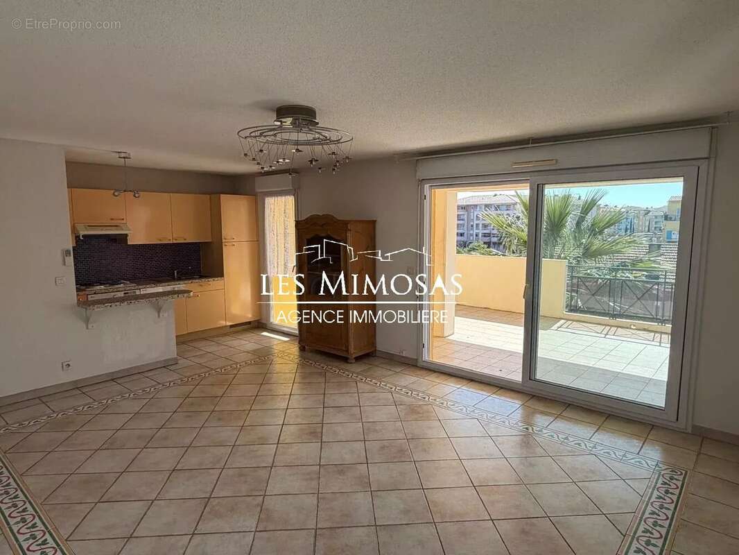 Appartement à FREJUS