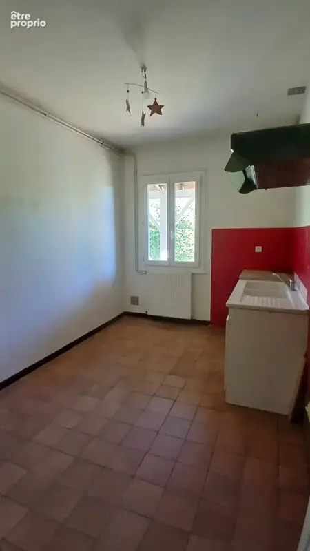 Maison de plain pied avec 20 garages - photo 4