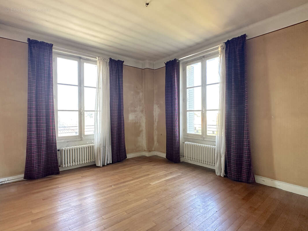 Maison à BUXEROLLES