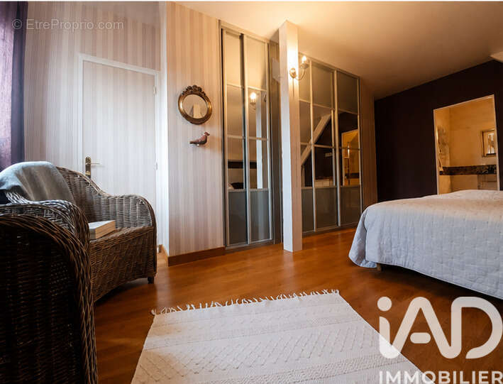 Photo 8 - Maison à MARIGNY-LES-USAGES