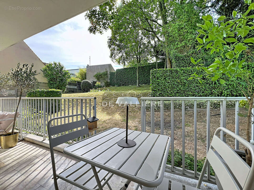 Appartement à NANTERRE