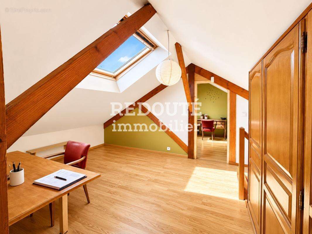 A vendre - reims la neuvillette - maison 6 pieces - piscine - photo 6