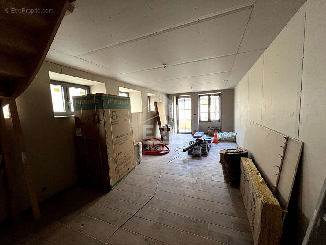 Appartement à BYANS-SUR-DOUBS