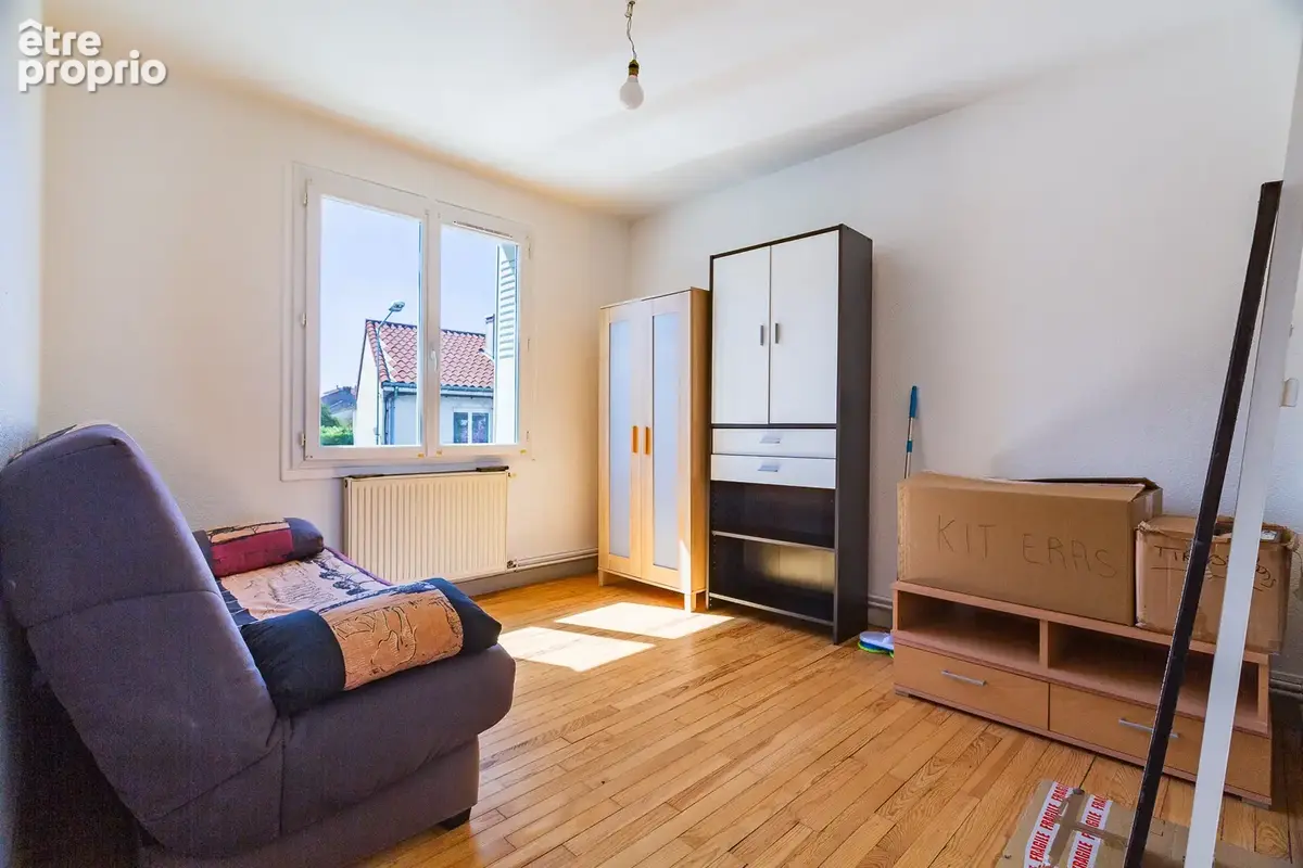 Appartement T4 avec cave, Rue du Marechal Joffre 26000 VALENCE - photo 8