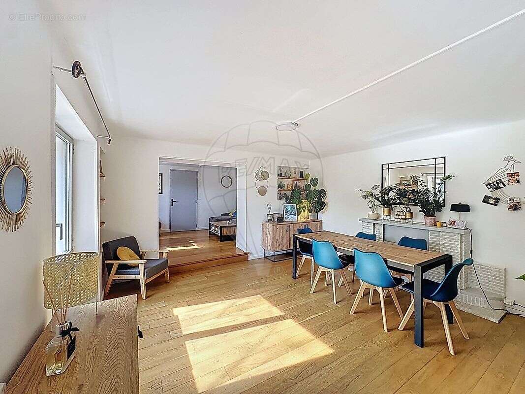Maison à BOISSET-ET-GAUJAC
