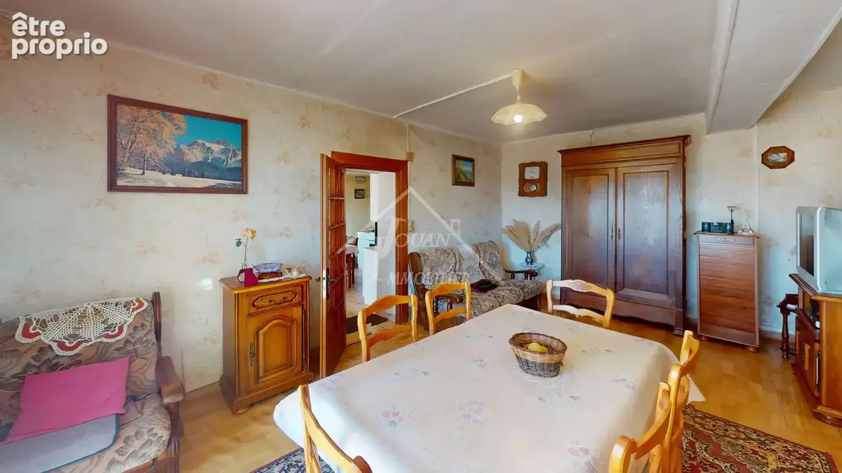 Charmante maison à Liernolles avec terrain et puits - photo 5