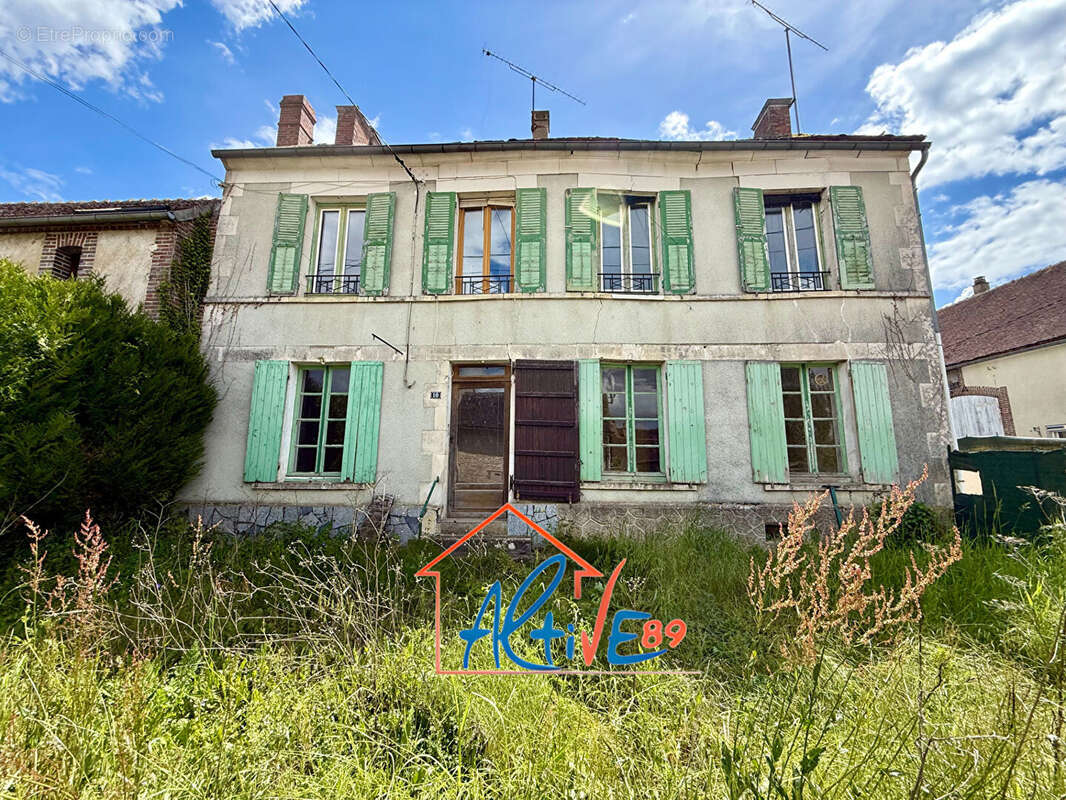 Maison à GUERCHY