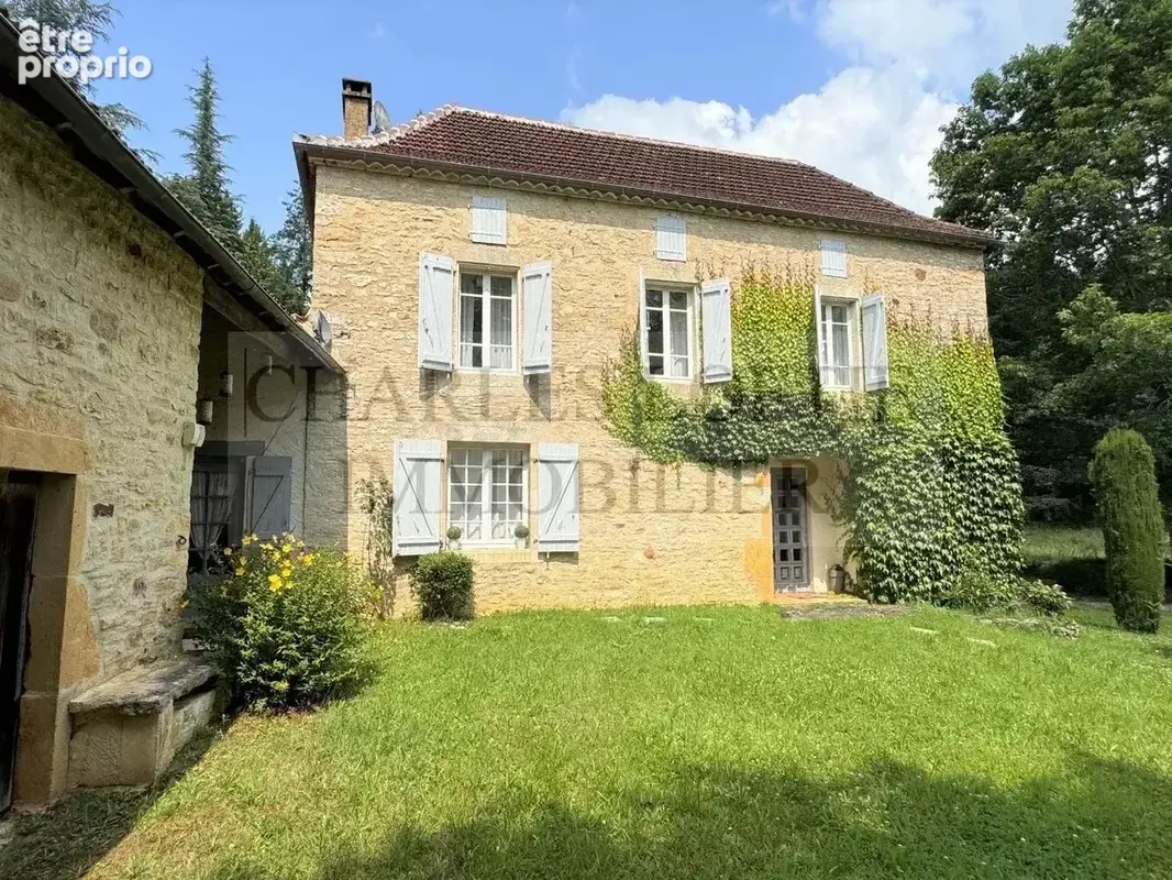 Maison, grange et piscine sur 1,2 ha en Bouriane - photo 8