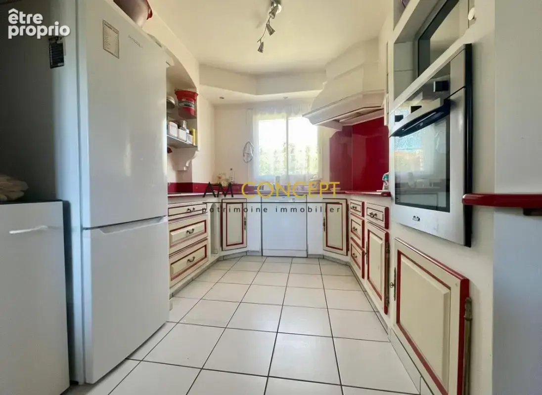 CARROS Maison 6 pièces 95 m2 vue panoramique, piscine, jardin - photo 5
