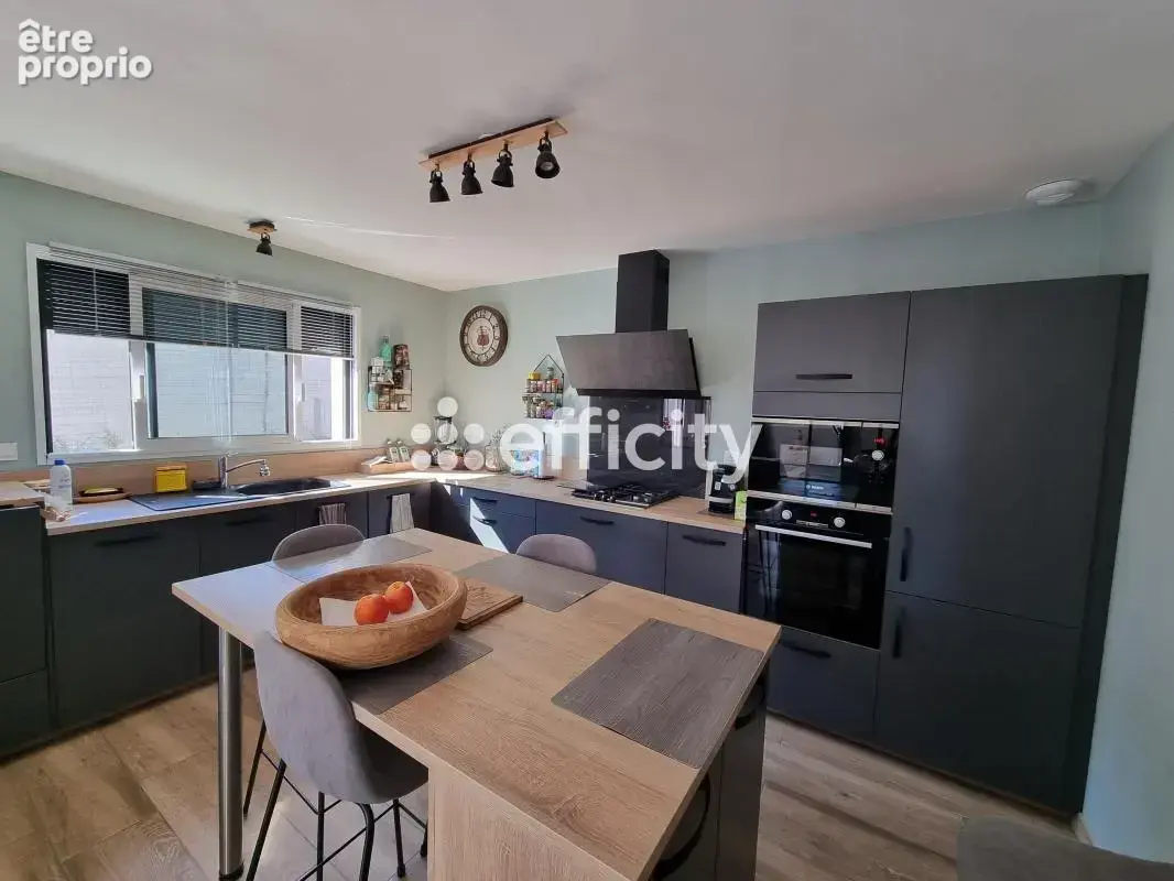 Maison 4 pièces 83 m² à vendre à Saint-Chely-D'apcher (48200) - photo 4