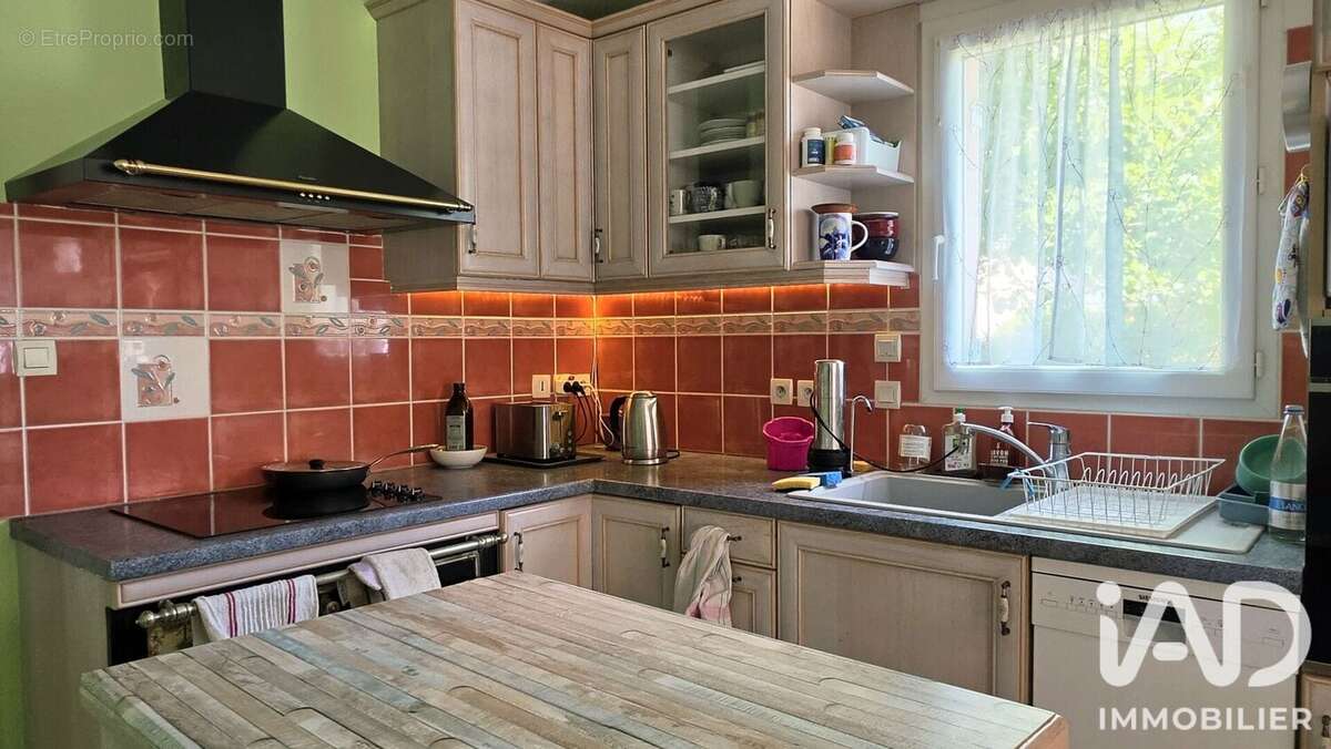 Maison 80 m² à Le Tour-Du-Parc  - photo 7