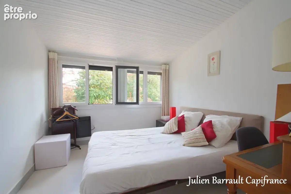 Maison familiale de 127,48 m² avec 5 chambres sur un terrain clos de 1133 m² - photo 14