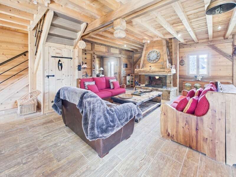 Haute Savoie (74), à vendre MORILLON - Domaine skiable du Grand Massif - Ferme Savoyarde P9 - photo 5