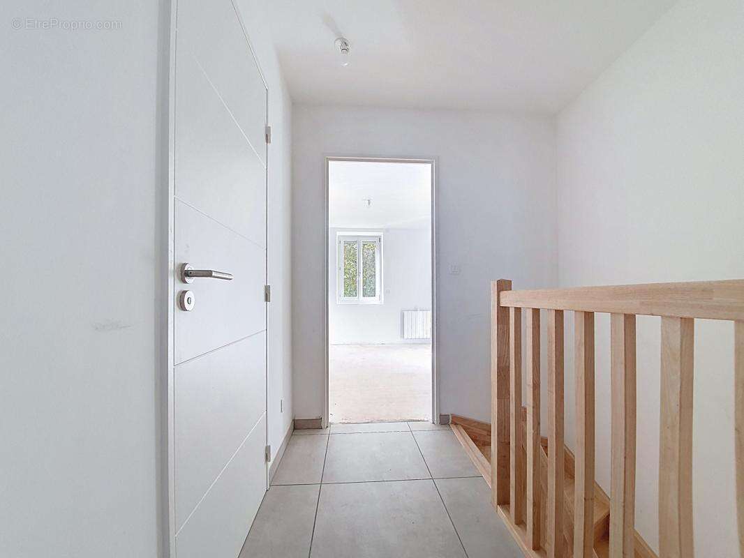 Appartement - 1 chambre - Duplex - Jardin - Stationnement - photo 10