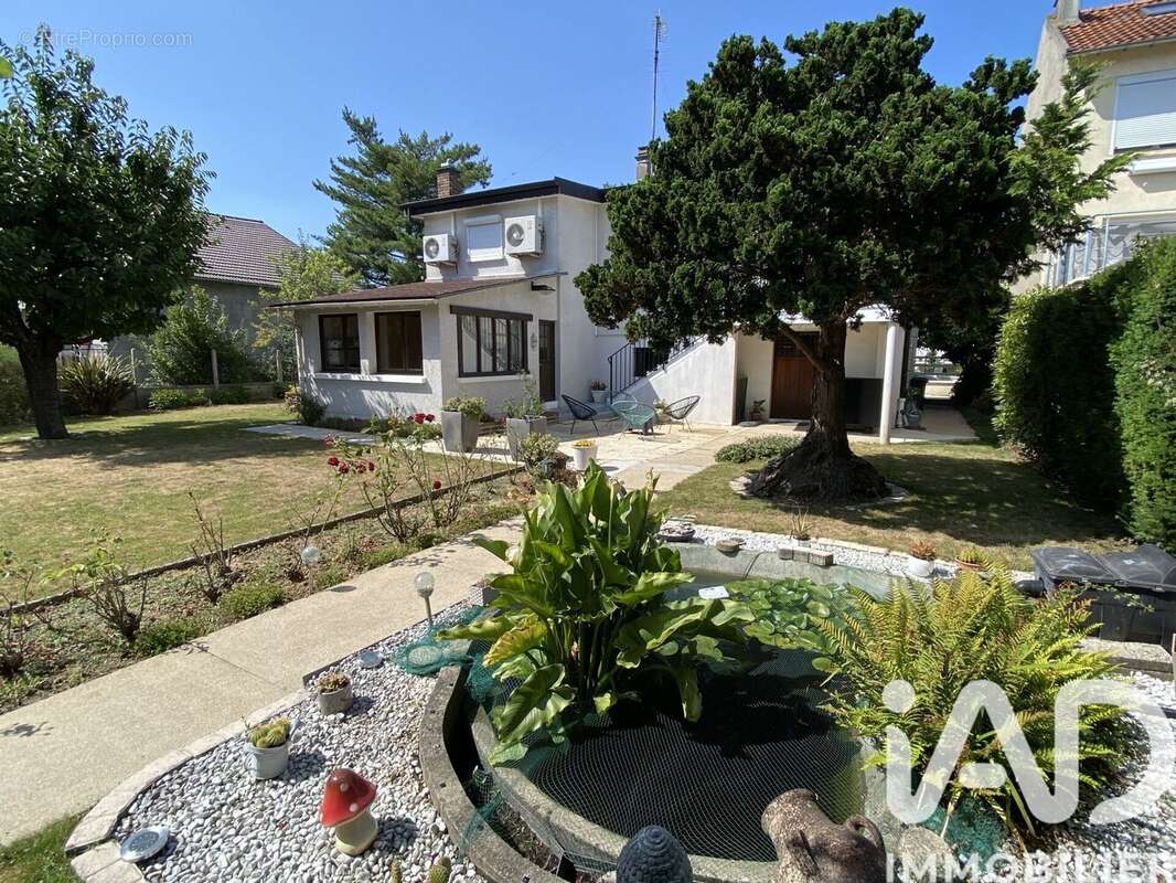 Photo 2 - Maison à VIRY-CHATILLON