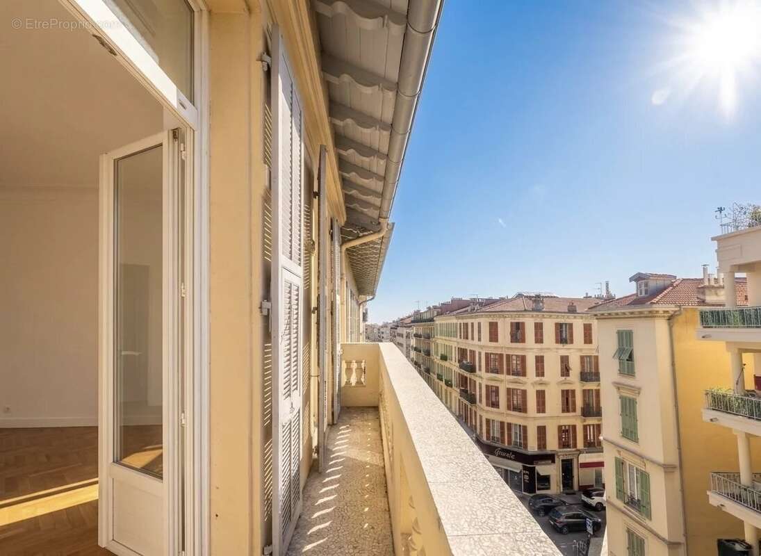 Appartement à NICE
