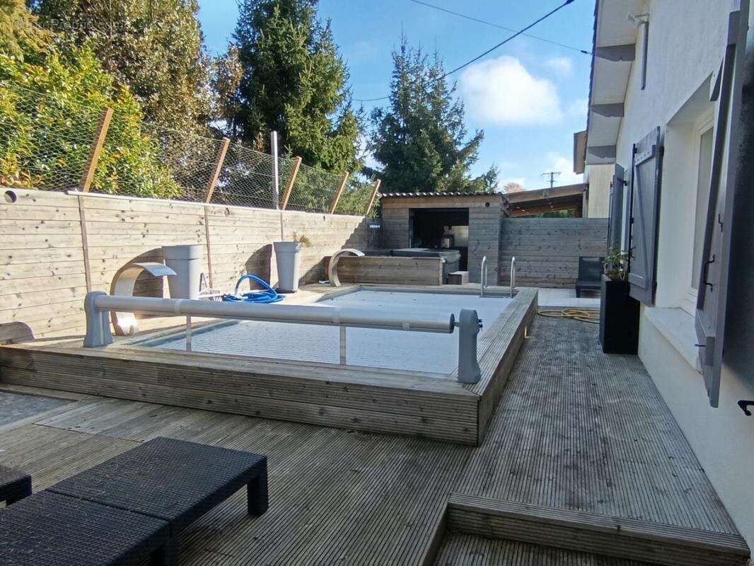 Maison 123 m² à Saint-Emilion  - photo 8