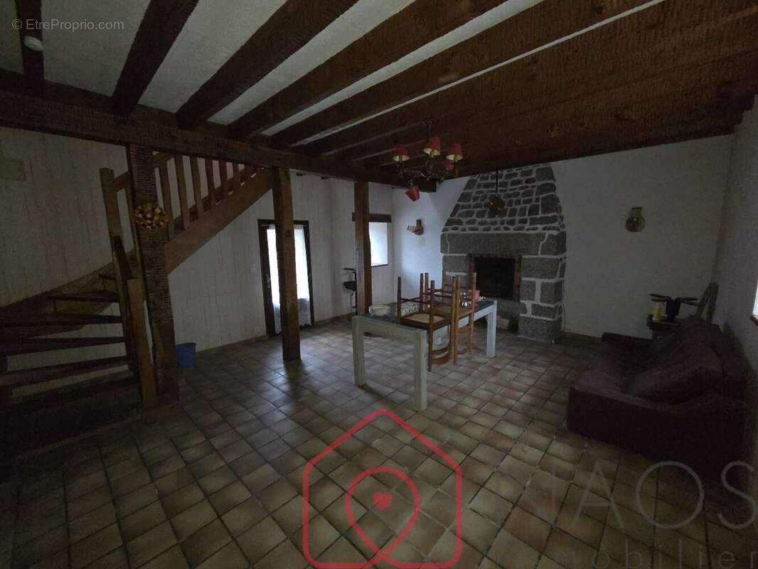 Maison à PONT-MELVEZ