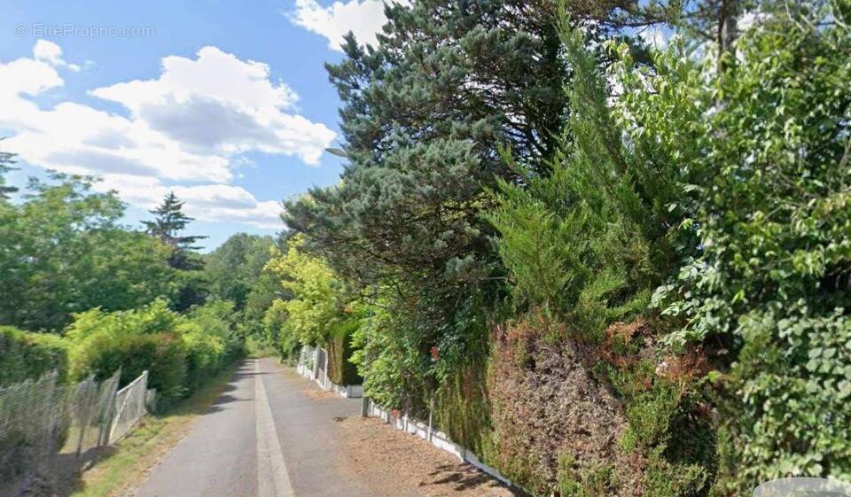 Terrain à LA FERTE-ALAIS