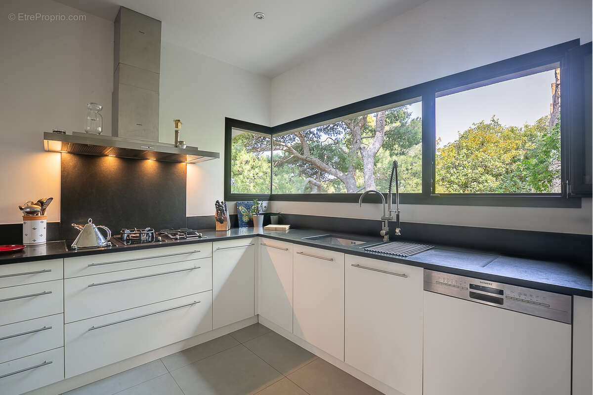 Maison à MARSEILLE-7E