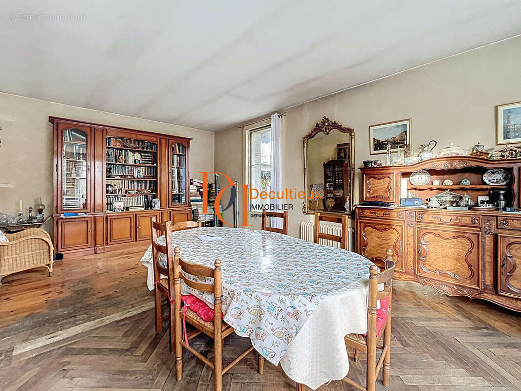 Maison à VILLEURBANNE