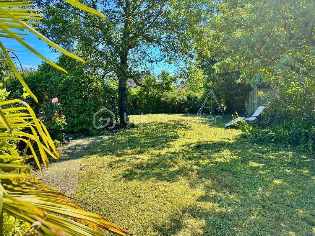 JOSSELIN - Maison de caractère avec jardin en surplomb et vue château - photo 24