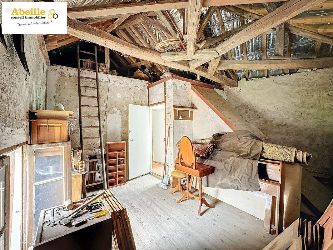 Maison ancienne de 94 m2 hab sur 156 m2 de terrain. - photo 11