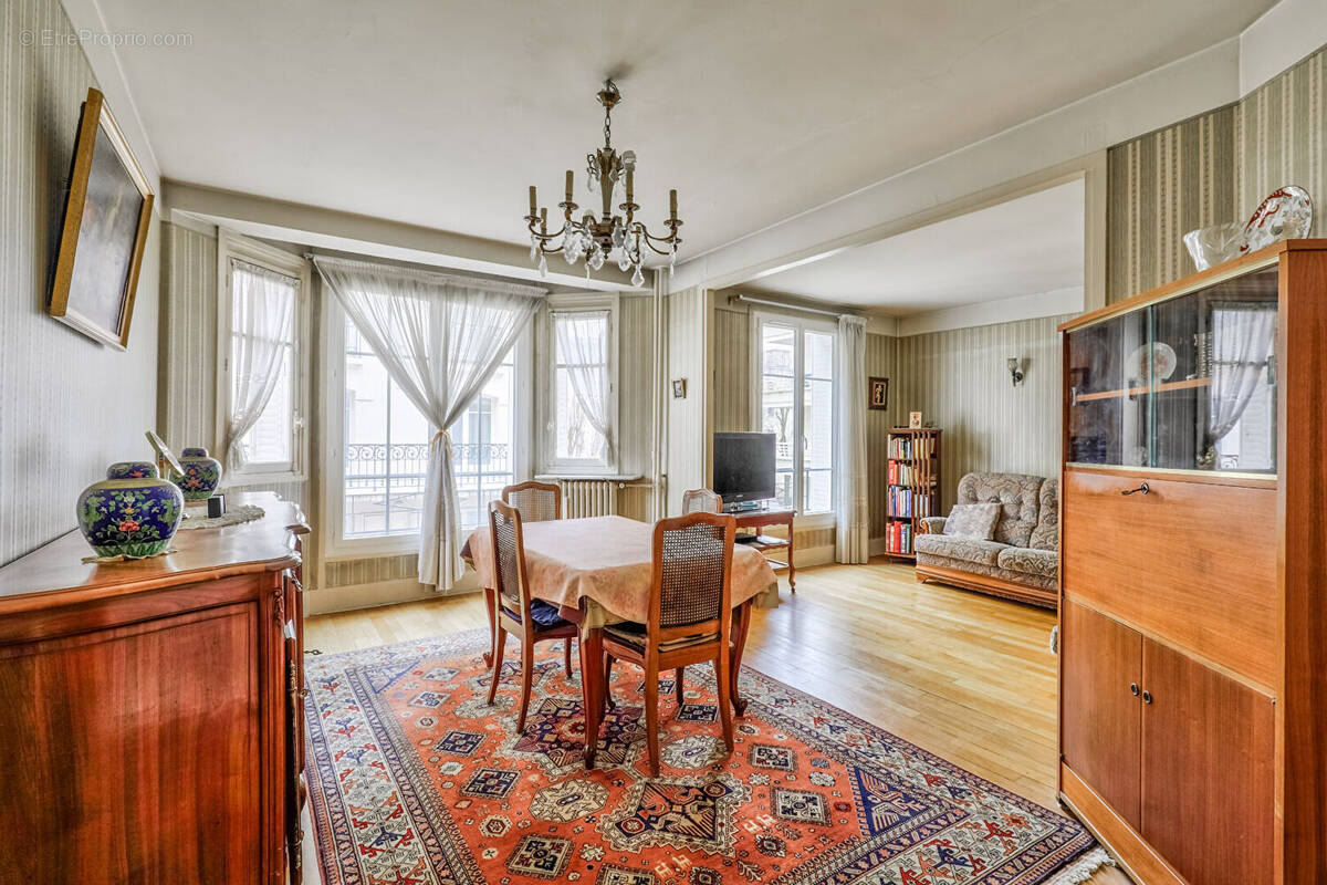 Appartement à SAINT-MANDE
