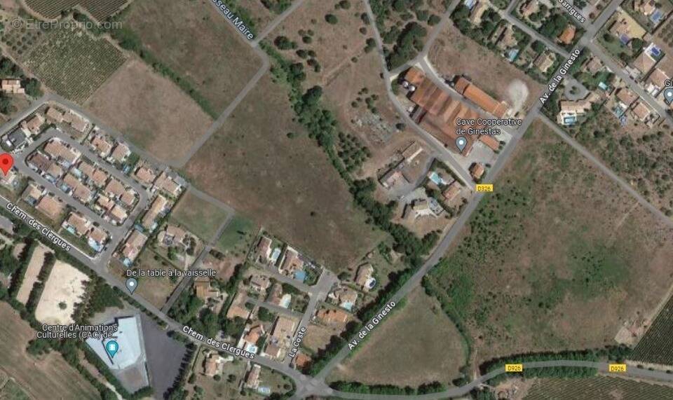 Terrain à GINESTAS