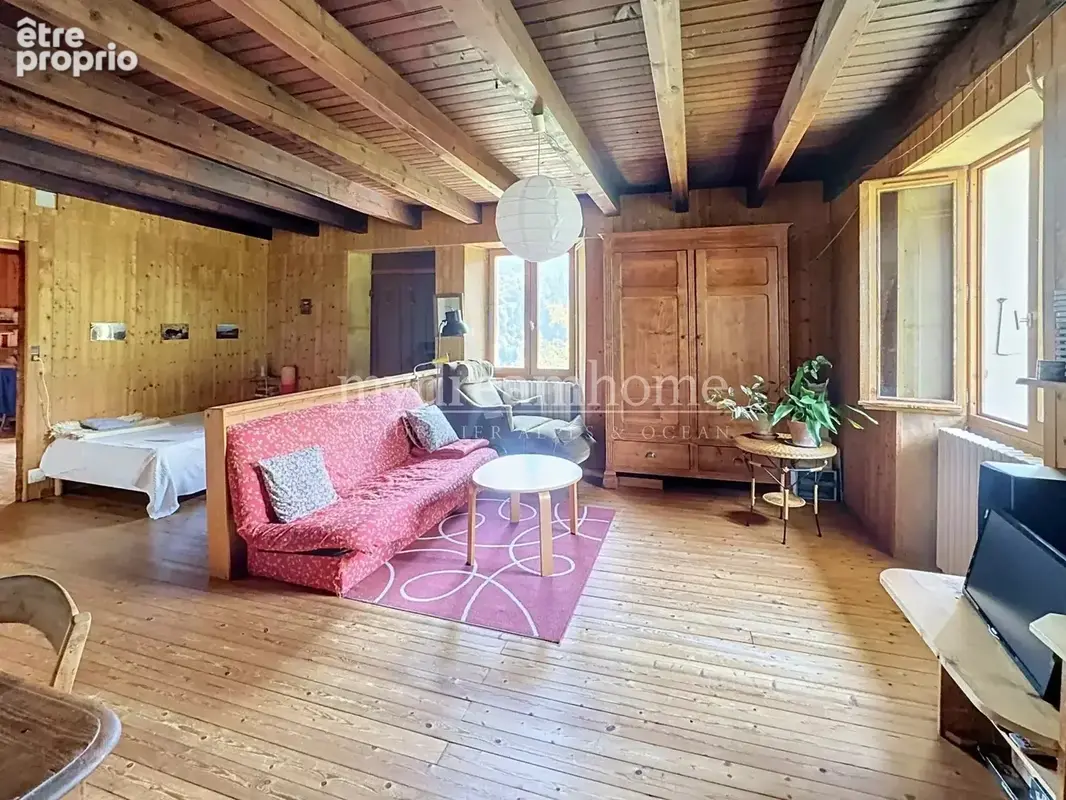 Chalet ancien, mazot et 5 hectares de terrain à Héry sur Ugine (73400) - photo 7