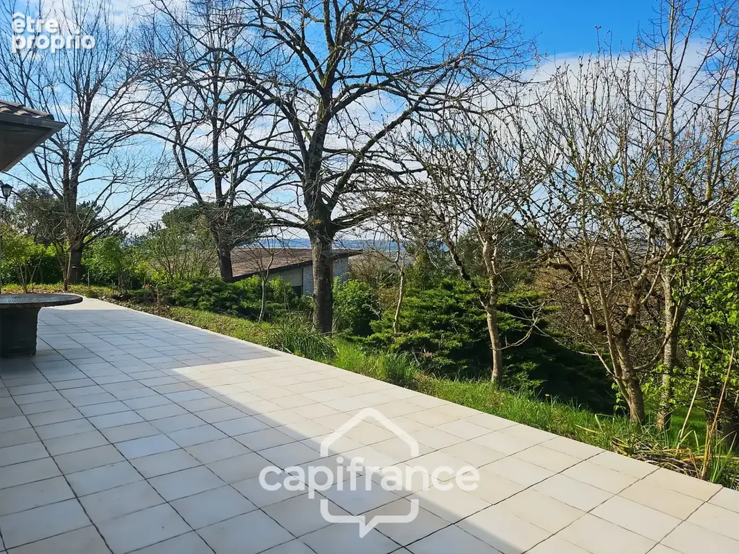 Maison de quatre pièces dans un secteur calme avec jolie vue - photo 13