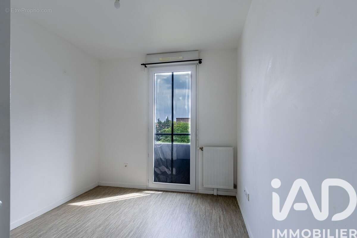 Photo 7 - Appartement à GENNEVILLIERS
