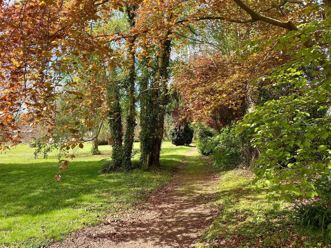 Maison à MONTFORT-L'AMAURY