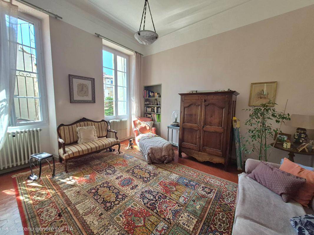 Appartement à MARSEILLE-6E