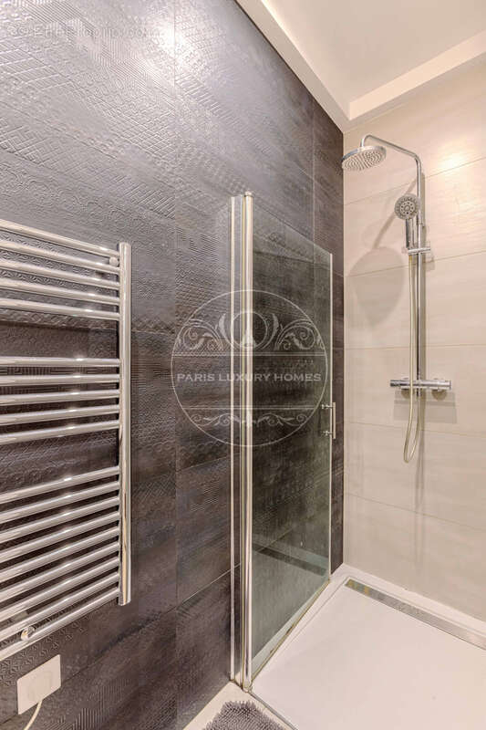 Appartement à PARIS-4E