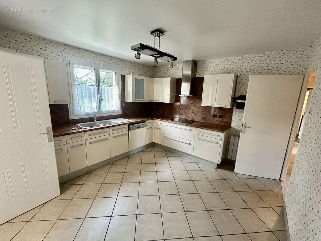 Maison à CLAYE-SOUILLY