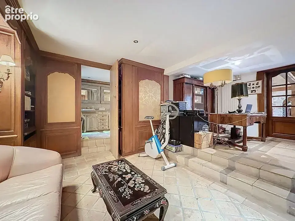 Maison de caractere de 327m2 - photo 12
