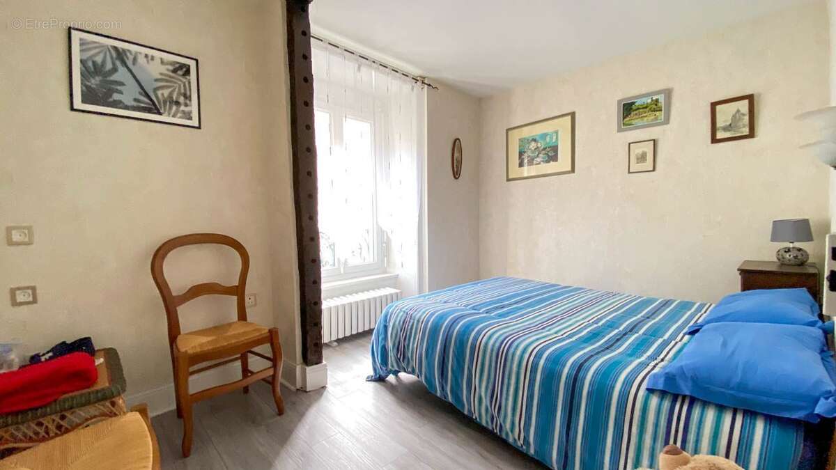 Maison à AIXE-SUR-VIENNE