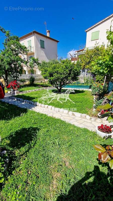 Maison à CAGNES-SUR-MER