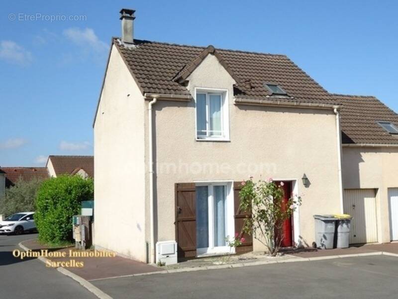 Maison à SARCELLES