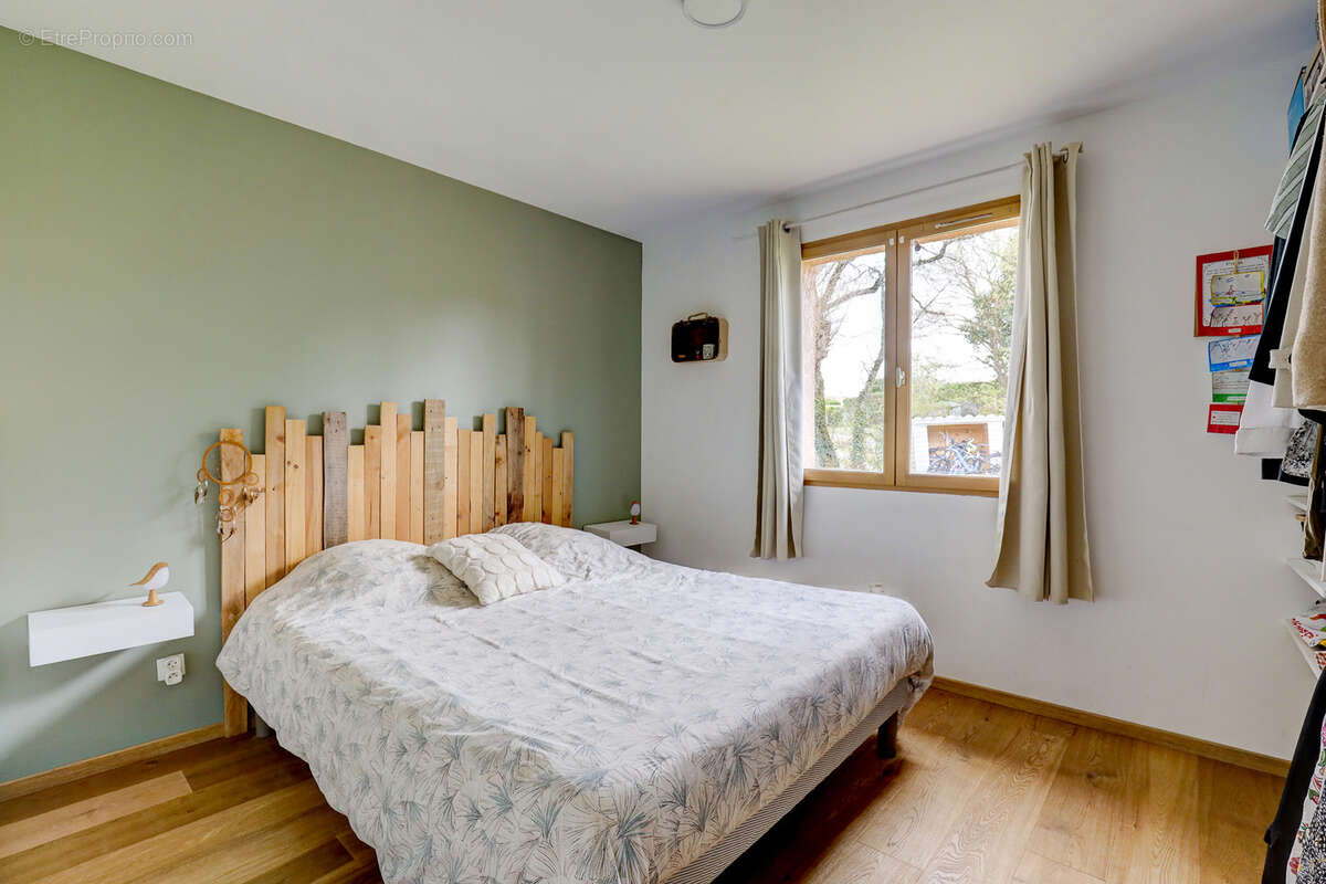 Maison à SAINT-PAUL-CAP-DE-JOUX