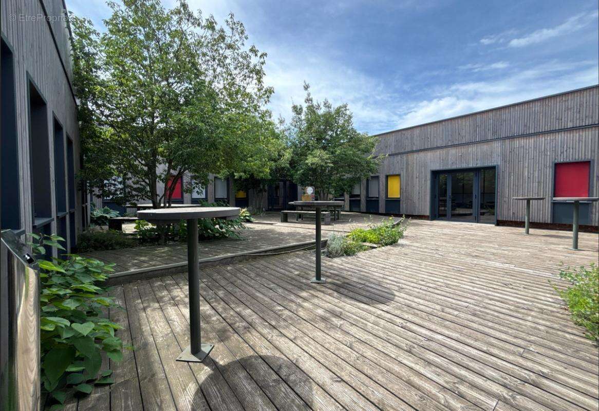 Commerce à VENISSIEUX