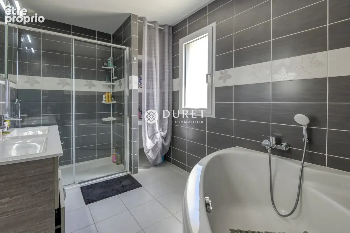 Maison 5 pièces 111 m² à vendre à Saint-Lumine-De-Clisson (44190) - photo 8