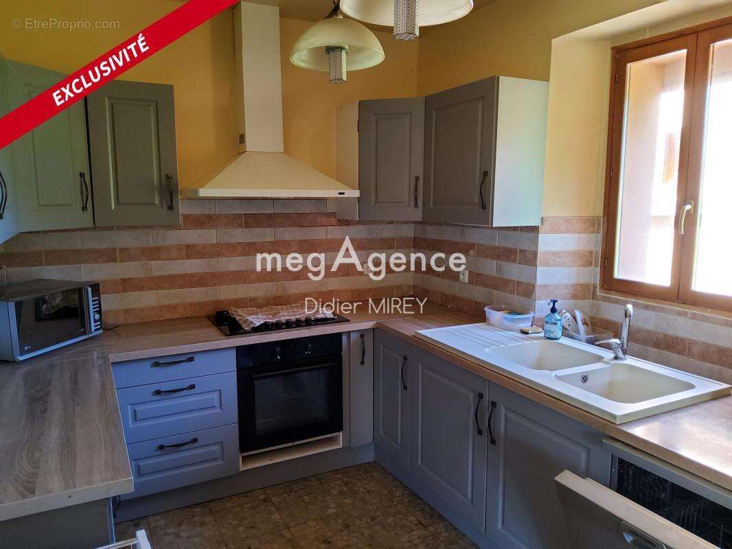 Propriété 10 pièces avec dépendances, grand terrain - photo 4