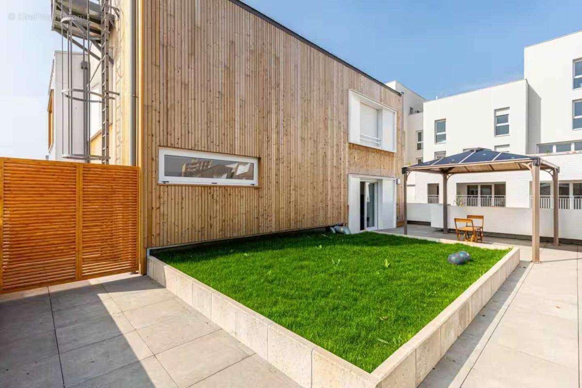 Romainvile - duplex meublé 85m² - 3ch -terrasses & parking - photo 18