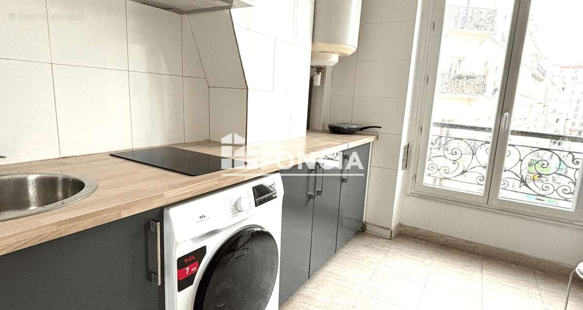 Appartement à PARIS-18E