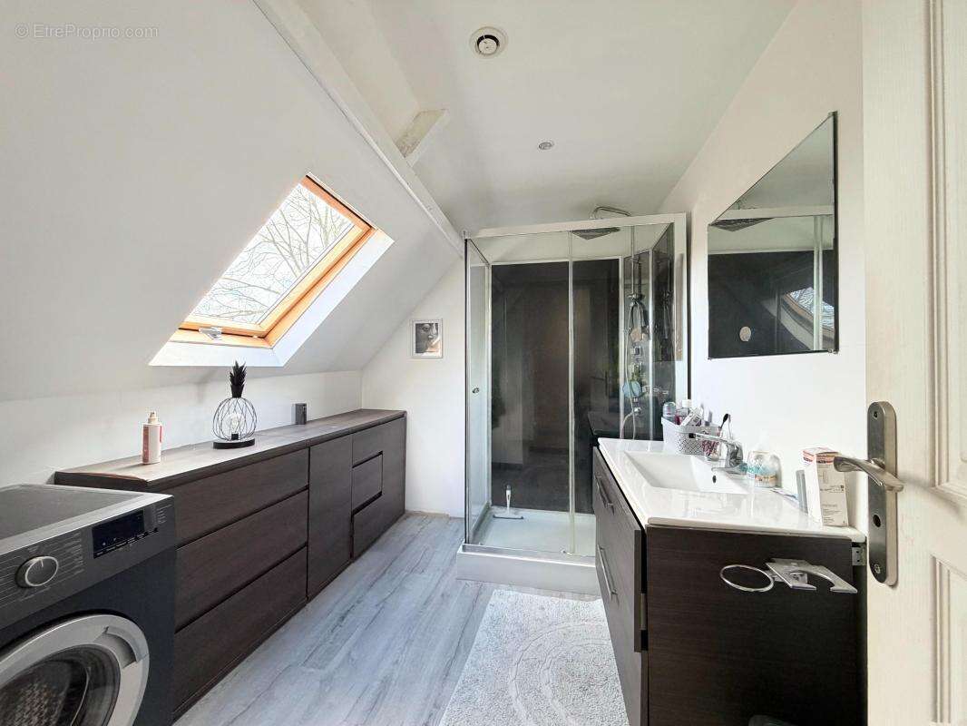 Maison à SAINT-LUBIN-DE-LA-HAYE