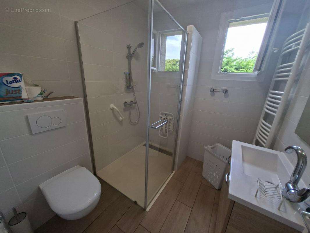 Le calme de la campagne à deux pas du centre-ville, une maison familiale entièrement rénovée ! - photo 9