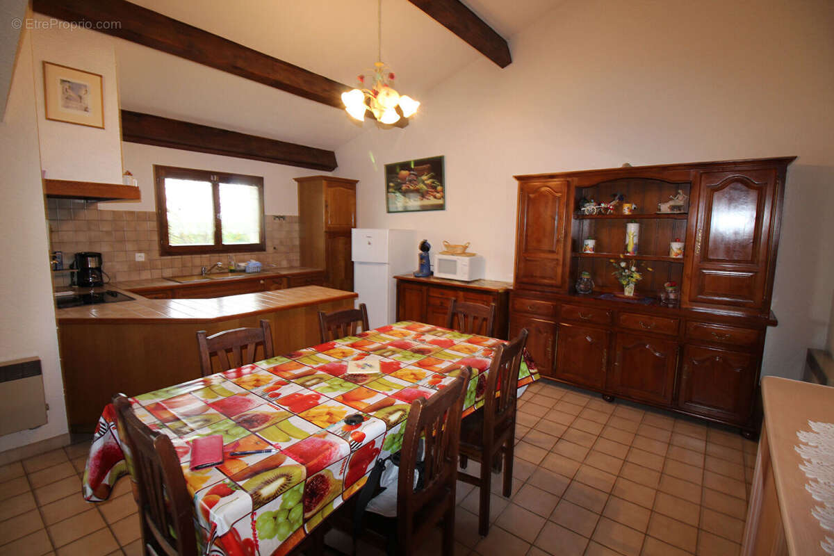 Maison dans un environnement calme - photo 3